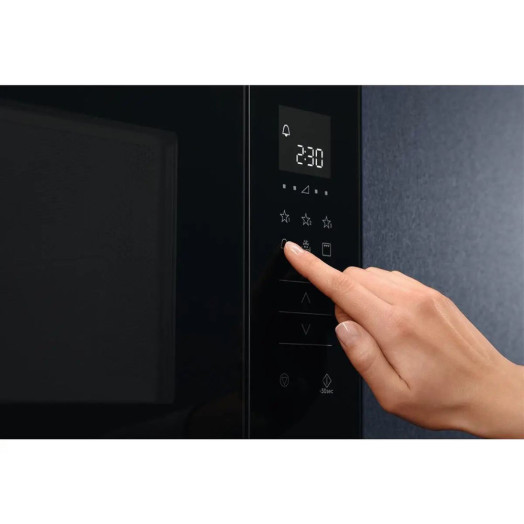 Мікрохвильова піч Electrolux 300 LMS2203EMX