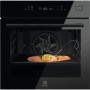 Електрична парова духовка Electrolux 800 SteamBoost EOB7S31Z Термоконвекційний термозонд чорний