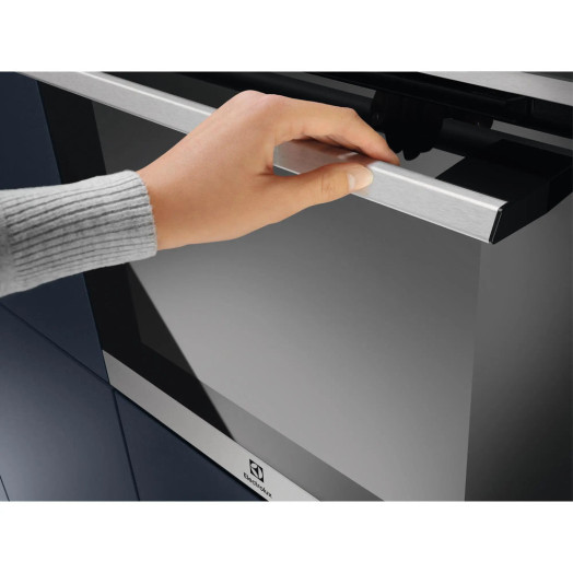 Electrolux 700 SteamCrisp Електрична пароварка EOC9P31WX Конвекційний термозонд Пульт дистанційного керування Чорно-сталевий