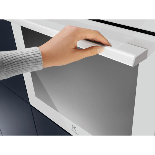 Електрична духовка Electrolux 600 SurroundCook EOF5C50BV Convection White