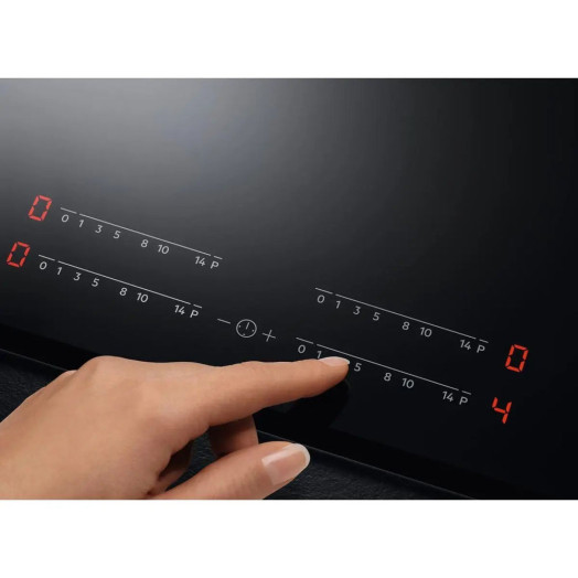 Індукційна плита AEG Slim-fit IKE74441FB 71 см