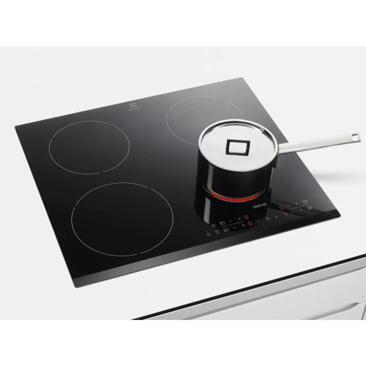 Індукційна варильна поверхня Electrolux 500 Slim-fit LIR60433B 59см