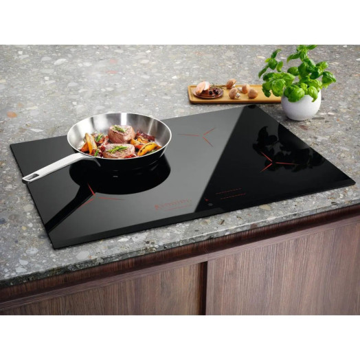 Індукційна плита Electrolux Slim-fit EIP8146 78 см
