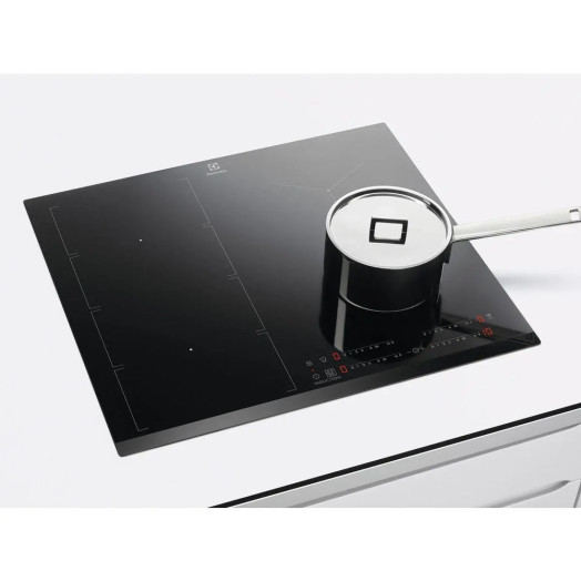 Індукційна плита Electrolux Slim-fit CIV654 59см