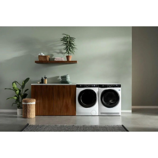 Пральна машина Electrolux 900 ColourCare EW9F161BP 10кг 1600об./хв.