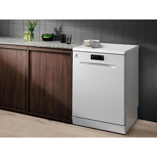 Посудомийна машина Electrolux 600 SatelliteClean ESM48210SW 59,6 см Автоматичне відкриття дверей Ящик для столових приборів