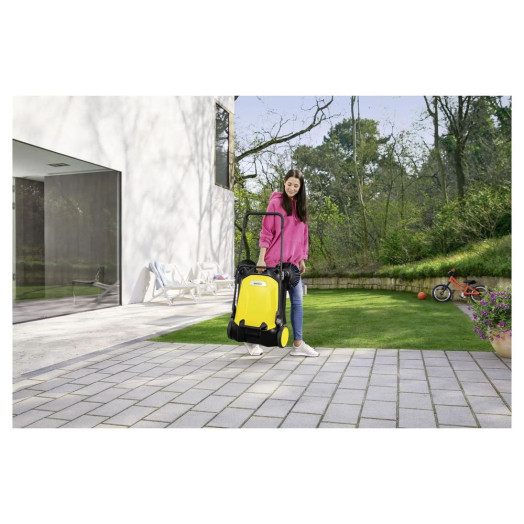Підмітальна машина Karcher S 4 Twin 1.766-360.0 20л 68см 2400м2/год