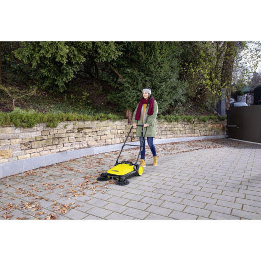 Підмітальна машина Karcher S 4 Twin 2-in-1 1.766-365.0 20л 68см 2400м2/год