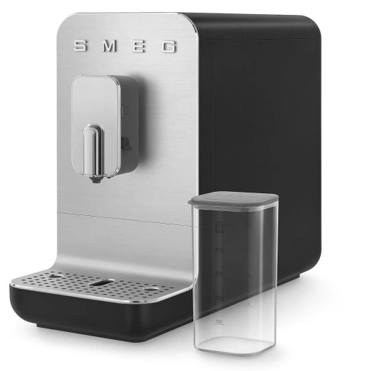 Кавоварка Smeg BCC13BLMEU
