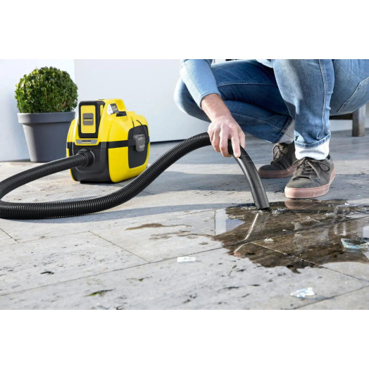 Компактний акумуляторний пилосос Karcher WD 1