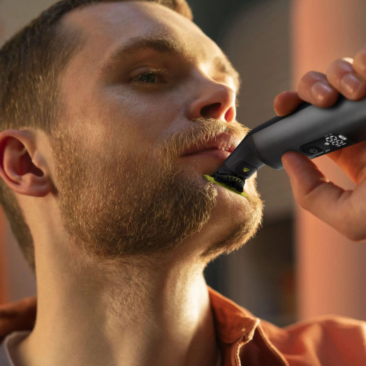 Гібридна бритва Philips OneBlade Pro 360 QP6551/15