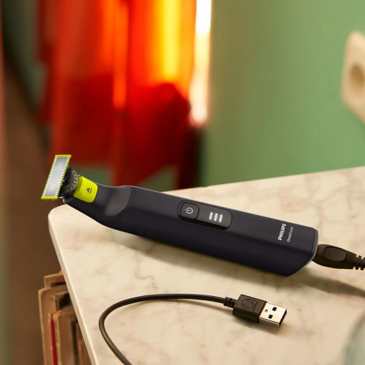 Гібридна бритва Philips OneBlade Pro 360 QP6542/15