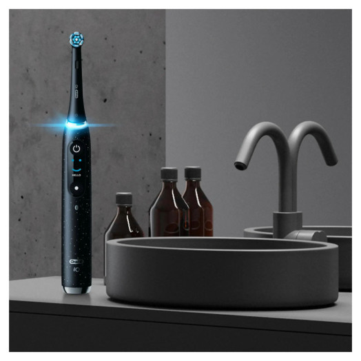 Oral-B iO Series 10 Космічна чорна магнітна зубна щітка