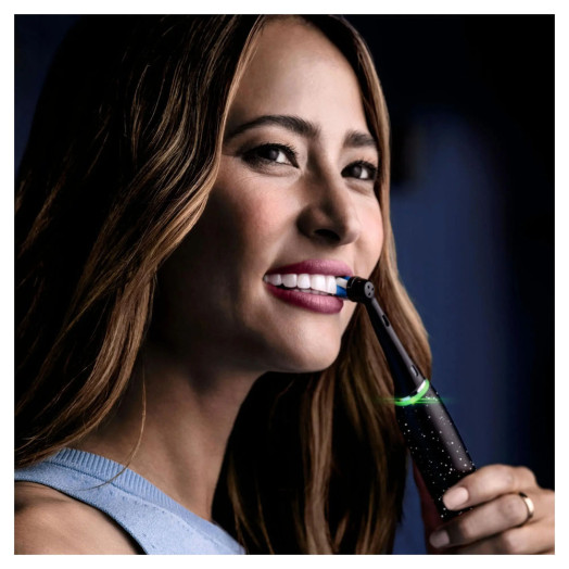 Oral-B iO Series 10 Космічна чорна магнітна зубна щітка