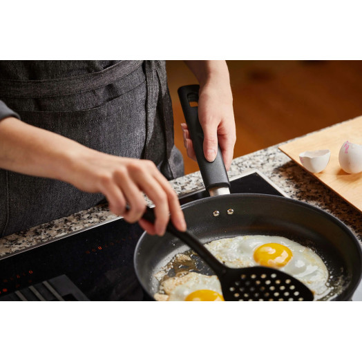 Сковорода Fiskars Hard Face 1052222 Induction Hardtec Superior+ 24см