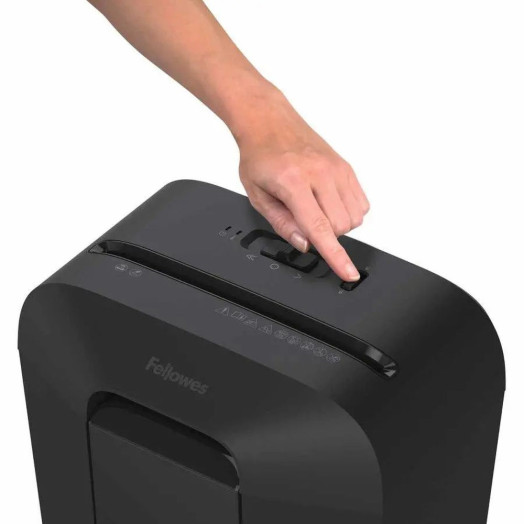 Чорний подрібнювач Fellowes LX45