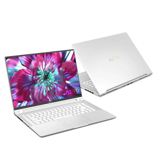 Ігровий ноутбук Gigabyte AERO 16 OLED 2023 BSF-H3EE954SH 16" i7-13620H 16 ГБ RAM 1 ТБ SSD RTX4070 DLSS3 Win11 Silver