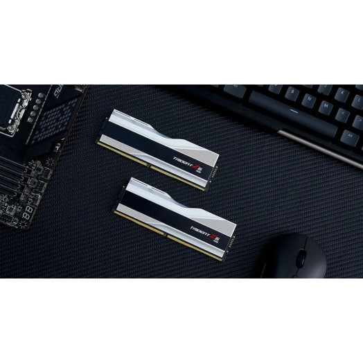 Оперативна пам’ять G.Skill Trident Z5 RGB DDR5 32 ГБ (2 x 16 ГБ) 5600 CL36 Grey