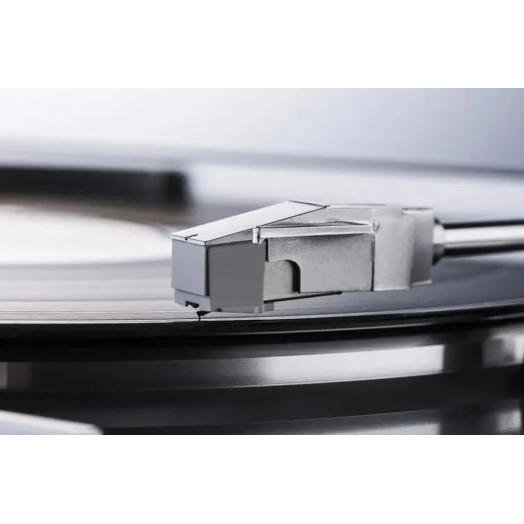 Автоматичний попередній підсилювач з ремінним приводом Denon DP-29F Turntable Silver